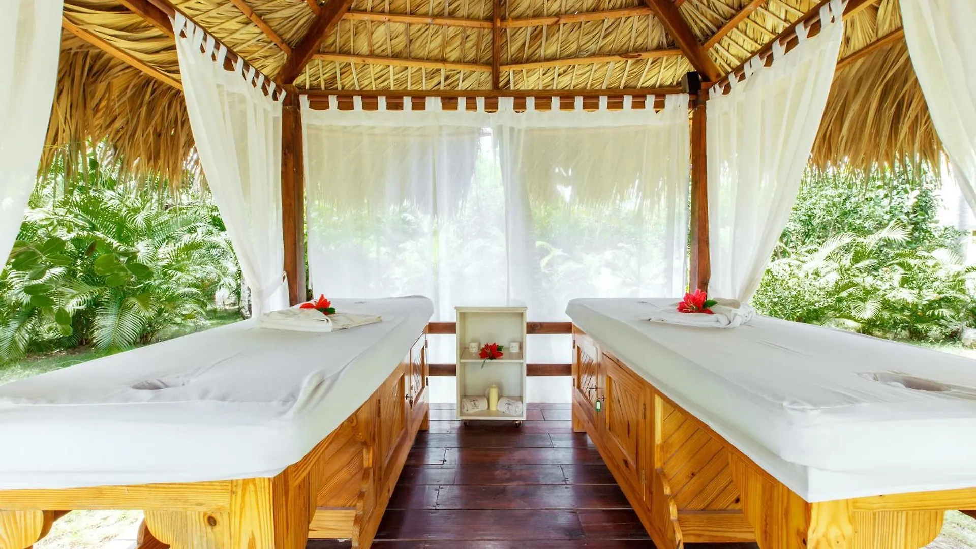 Aventura Studios And Suites - Los Corales Beach - Good Location With Many Restaurants Punta Cana